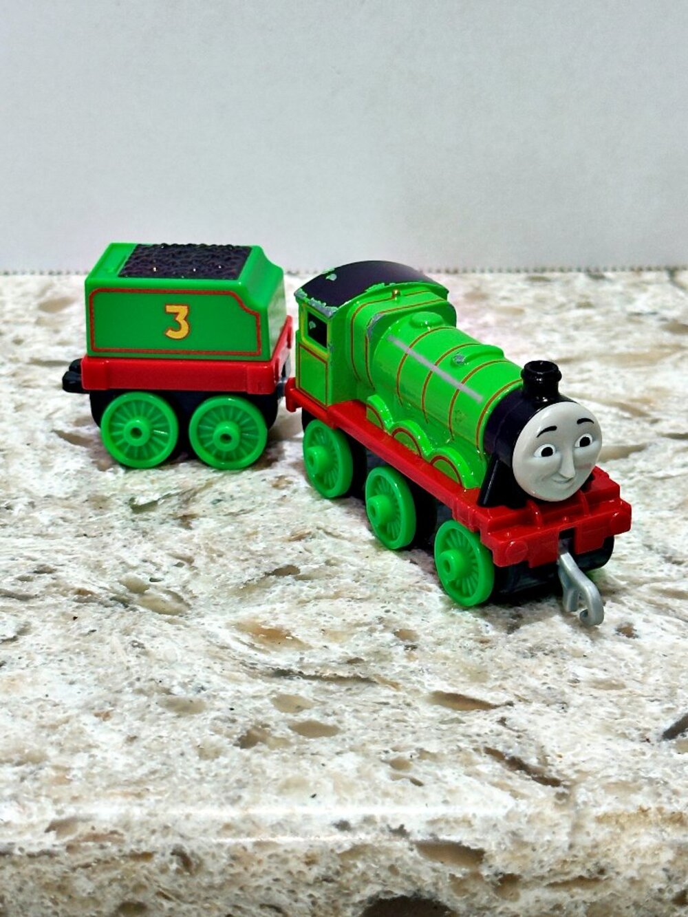 Thomas & Friends Henry #3 Train w Tender 2018 Mattel Diecast Take n Play
